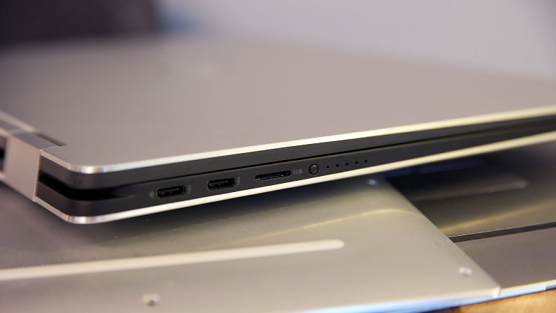 Illustration for article titled Dell's XPS 15 2-in-1 Wants to Be the Anti-MacBook Pro